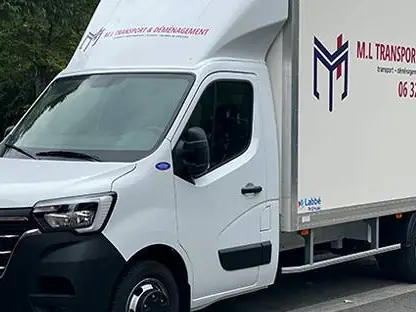 Véhicule utilitaire avec chauffeur